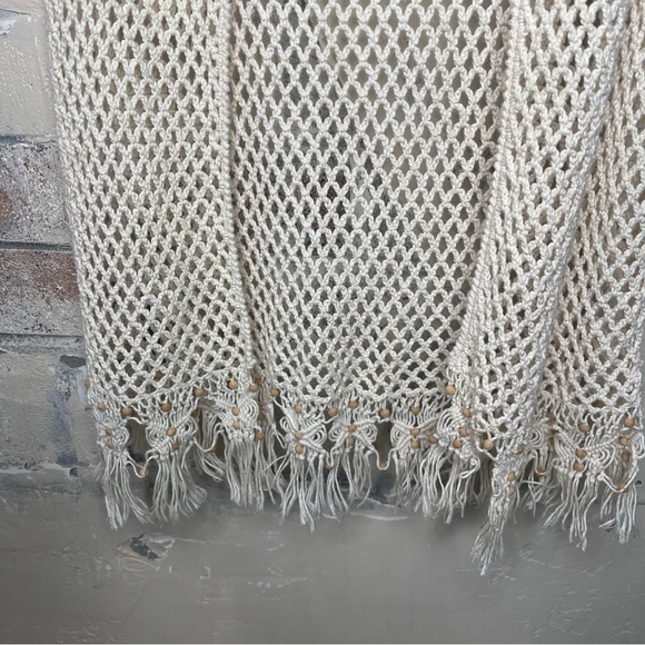 Crochet open weave cream open front sleeveless long cardigan macrame fringe - Picture 6 of 8